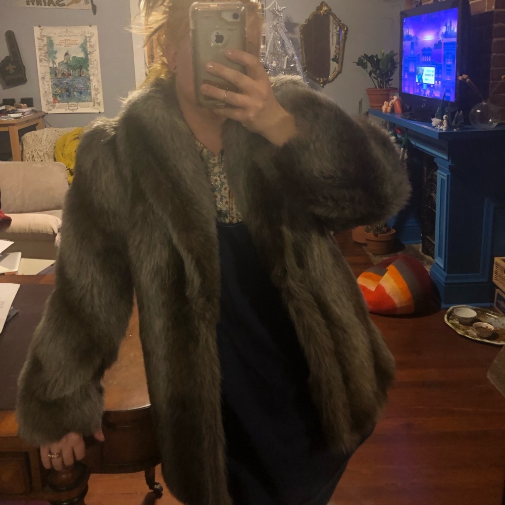 Donnybrook Fur Coat - Picture 1 of 5